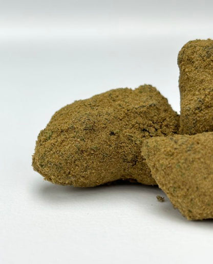 Moonrock 57% CBD Indoor | Arômes Fruitée, citronnée, florale | BreizhCBDshop